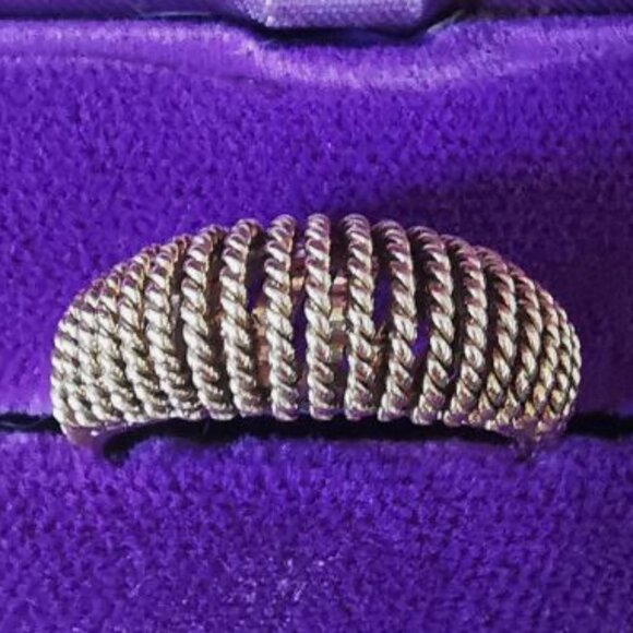 Vintage 14kt Gold Swiss Twisted Rope Design Ring - Picture 2 of 8